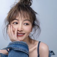 米娜吖抖音达人头像