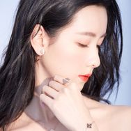 陈都灵抖音达人头像
