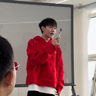 杨自豪三刷课本抖音达人头像