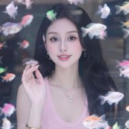 晗晗子🫧抖音达人头像