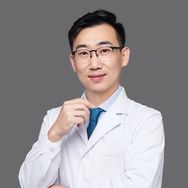 整形医生 白明抖音达人头像