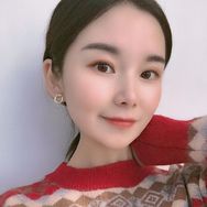 靓依蔻服饰抖音达人头像