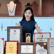 香印·小七沉香阁抖音达人头像