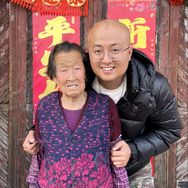 金花和贤鹏抖音达人头像