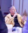 阿公讲海外商业抖音达人头像