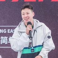 不务正业佟老板抖音达人头像