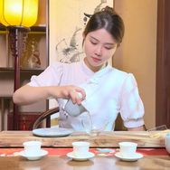 柠檬茶仓（晚上6：55开播）抖音号头像