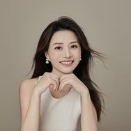 EYOLI 服饰定制抖音达人头像