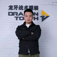 龙牙服饰旗舰店抖音号头像