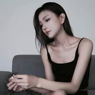 三三SHOWROOM抖音达人头像