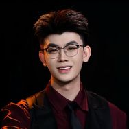 秋秋🎙️抖音达人头像