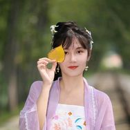 人间三两小白抖音达人头像