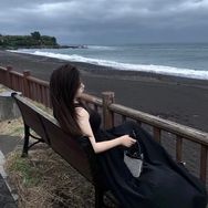 拾年时装店抖音达人头像