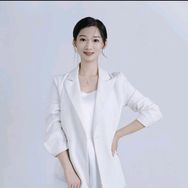 飞飞老板娘抖音号头像