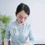 乐乐爱珠宝（银镶玉耳饰）抖音达人头像