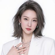 阿拉蕾探长抖音达人头像