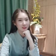 小乔🔥石家庄美食探店抖音达人头像