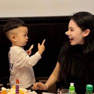 金添翼的美少女妈咪29号8点babi定妆抖音达人头像