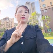 吴姐《安》中午12.10抖音达人头像