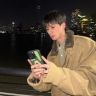 小郑穿秋裤抖音达人头像