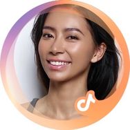 周六野Zoey抖音达人头像