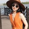 设计师芳子私服（每天早上6:20直播）抖音达人头像