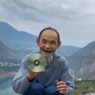 热爱生活的爷爷抖音达人头像