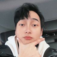 HanHan（无畏契约）抖音达人头像