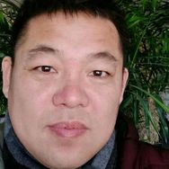 村皇（谈天说地）抖音达人头像