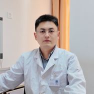 儿科袁飞医生抖音达人头像