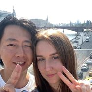 小张和达妮娅（中俄乌家庭）抖音达人头像