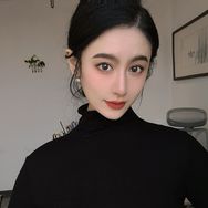 赵小姐抖音达人头像
