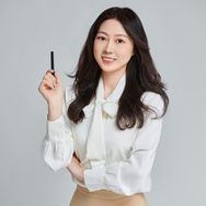 英语淘淘老师抖音达人头像