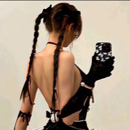 蜜桃乌龙🍑抖音达人头像