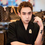 小亦二奢Edison（随缘播）抖音号头像