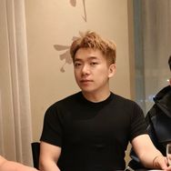 老佛爷百货铺（发光中）抖音达人头像