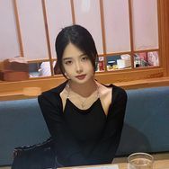 草莓佳心抖音达人头像