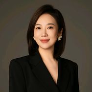 车晓菲·泓慧抖音达人头像