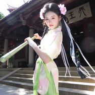一只雯子呀～抖音达人头像