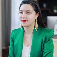 银华集团美若天臣抖音达人头像