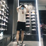 小白驹🇨🇳抖音达人头像
