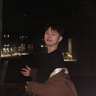 是小崔鸭🎤抖音达人头像