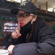 莲老板服饰抖音达人头像