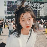 庄达菲抖音达人头像