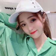 思思🐰抖音达人头像