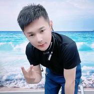龙教健身舞抖音达人头像