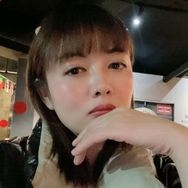 多多姐爱打长牌抖音达人头像