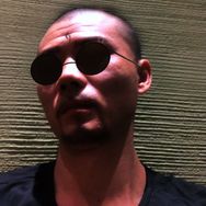磕巴东抖音达人头像