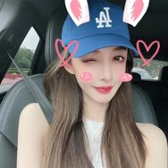 冯十月🌙抖音达人头像