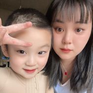 小易铭 妈妈抖音达人头像